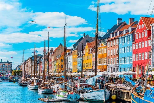Copenhague: Mapa, La Sirenita, y qué ver en esta ciudad danesa